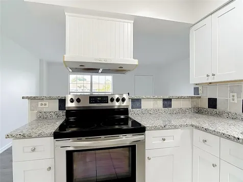 11256 Chalet Avenue Englewood FL 34224