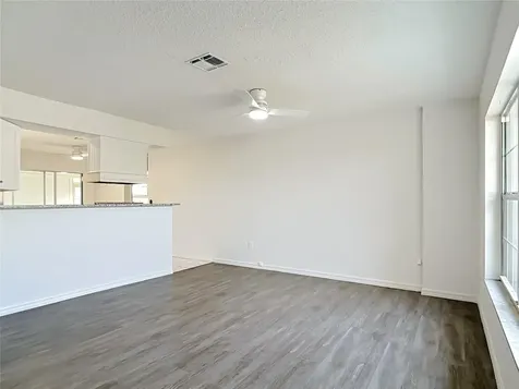 11256 Chalet Avenue Englewood FL 34224