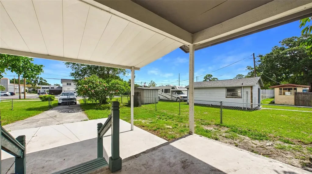 5457 72nd Avenue N Pinellas Park FL 33781