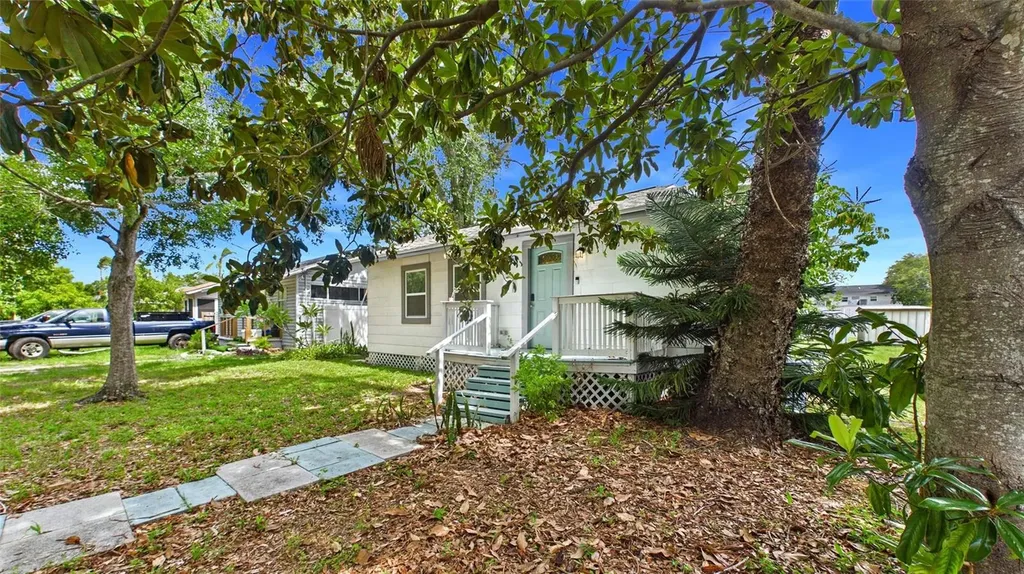 5457 72nd Avenue N Pinellas Park FL 33781