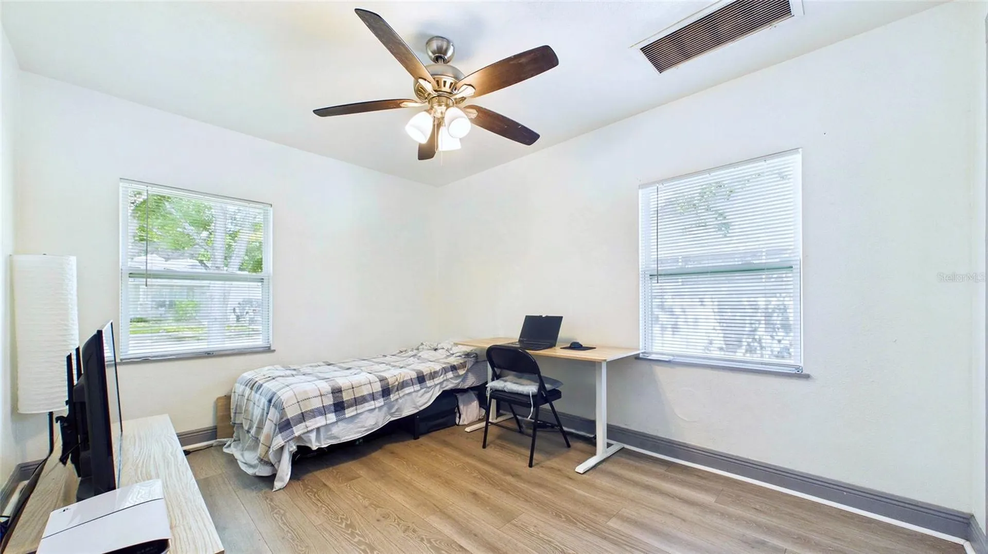 5457 72nd Avenue N Pinellas Park FL 33781