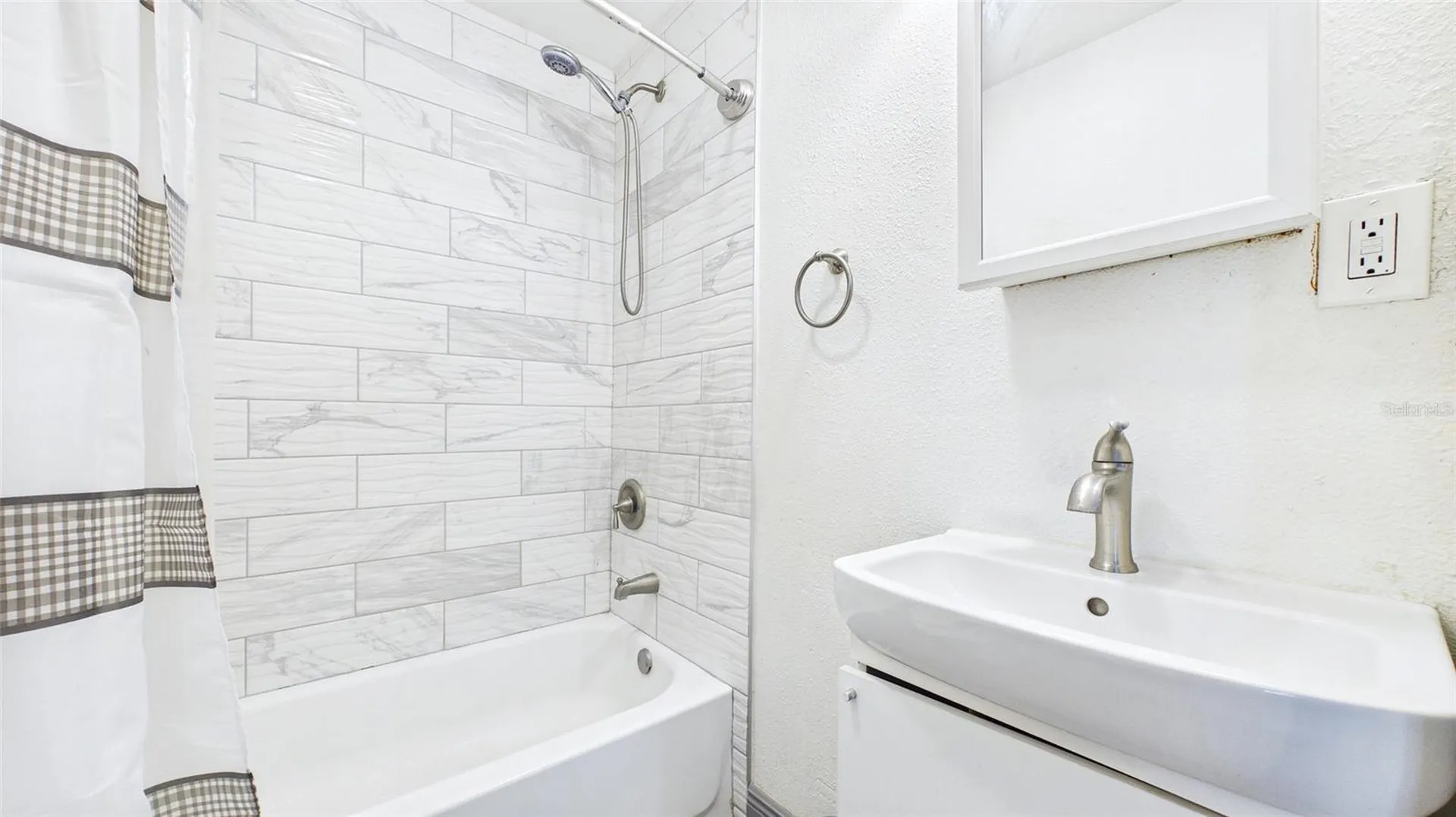5457 72nd Avenue N Pinellas Park FL 33781