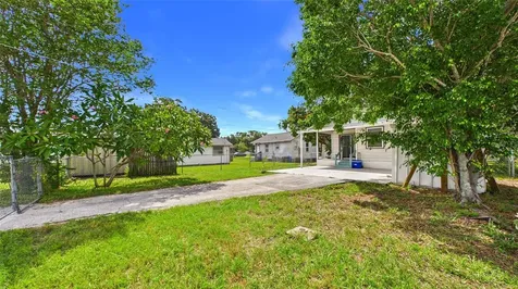 5457 72nd Avenue N Pinellas Park FL 33781