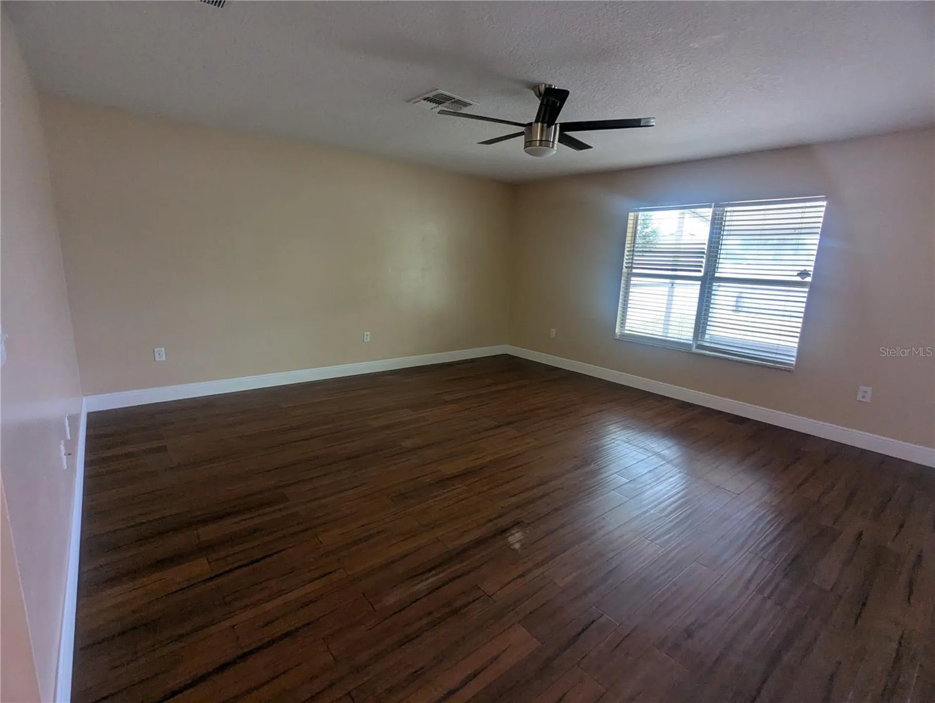 1628 Strthmore Circle Mount Dora FL 32757