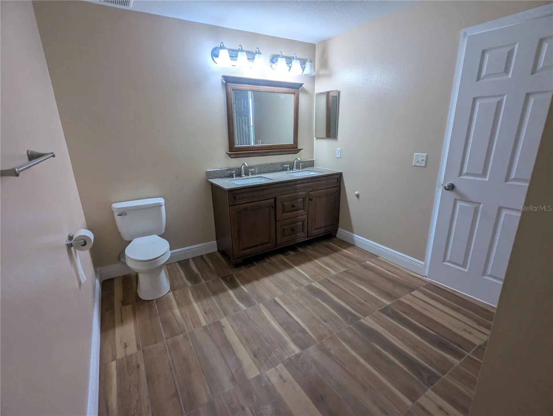1628 Strthmore Circle Mount Dora FL 32757