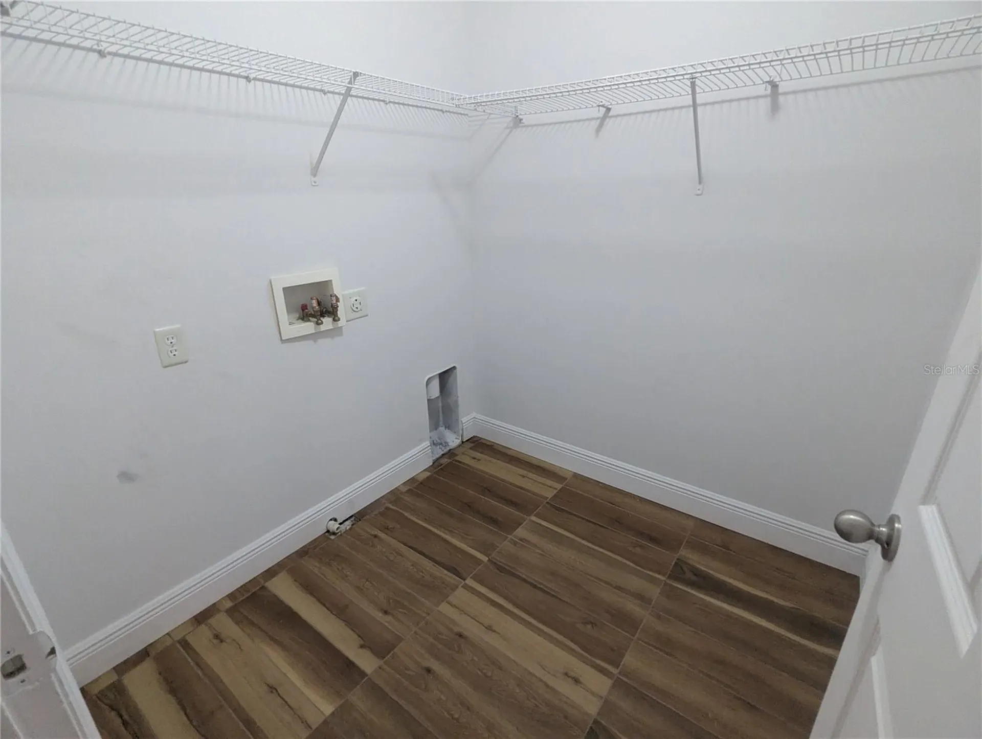 1628 Strthmore Circle Mount Dora FL 32757
