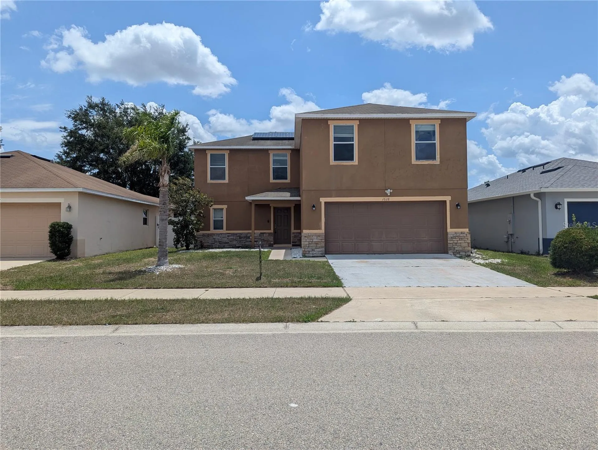 1628 Strthmore Circle Mount Dora FL 32757