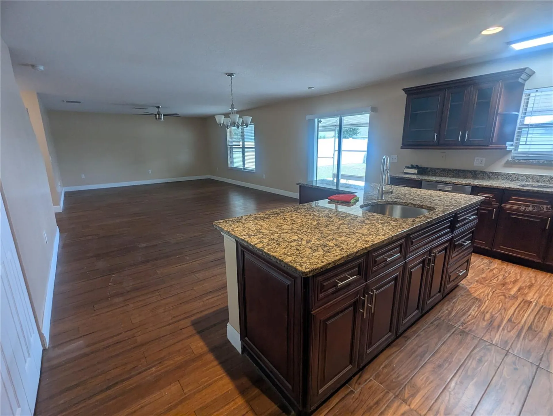 1628 Strthmore Circle Mount Dora FL 32757