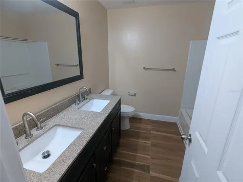 1628 Strthmore Circle Mount Dora FL 32757