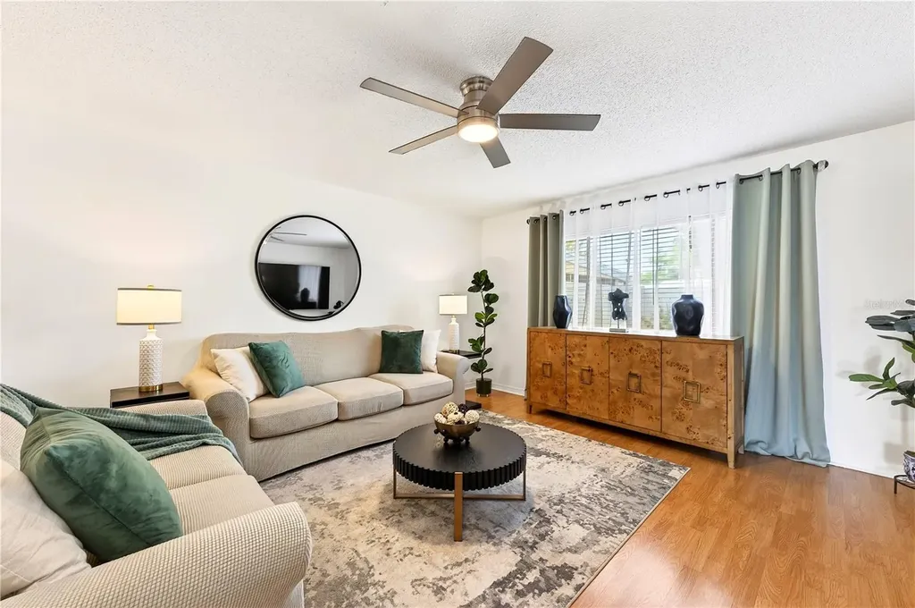 2218 Mcmahon Court Orlando FL 32812