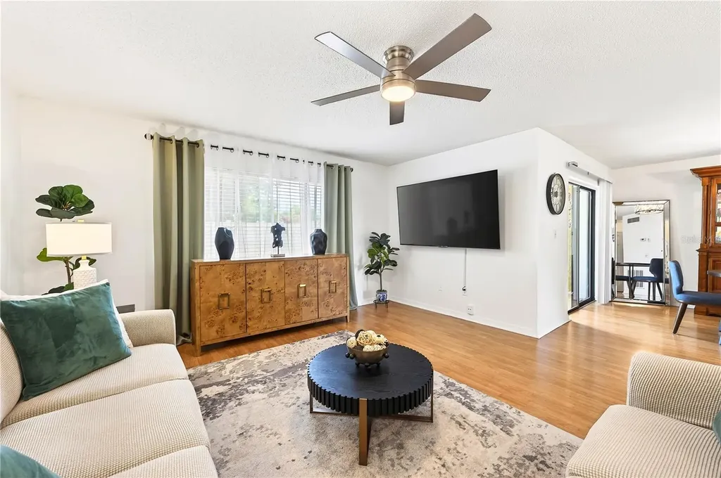2218 Mcmahon Court Orlando FL 32812