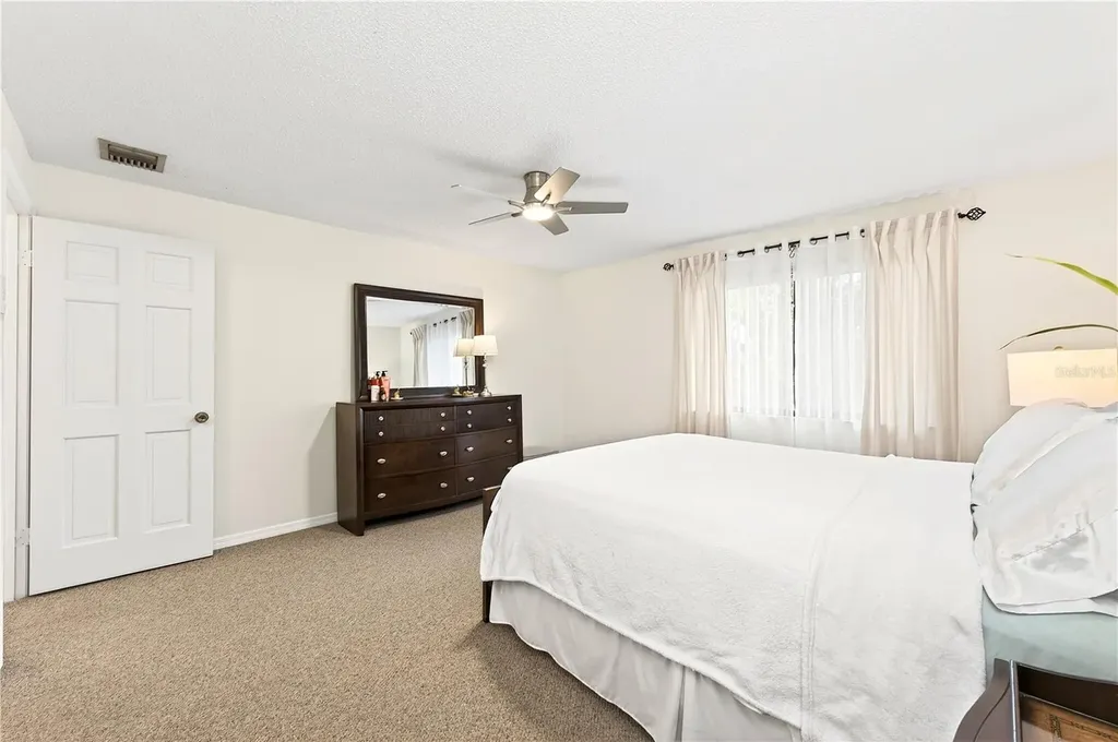 2218 Mcmahon Court Orlando FL 32812
