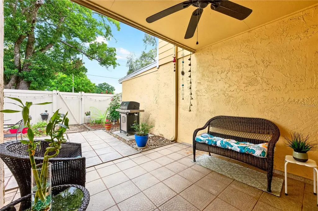 2218 Mcmahon Court Orlando FL 32812