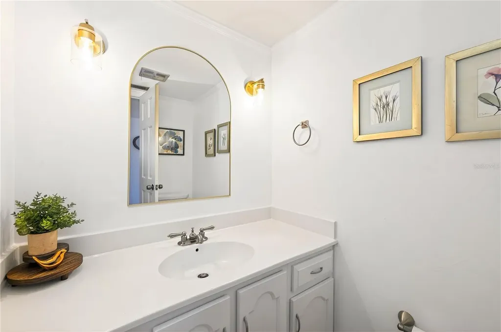 2218 Mcmahon Court Orlando FL 32812