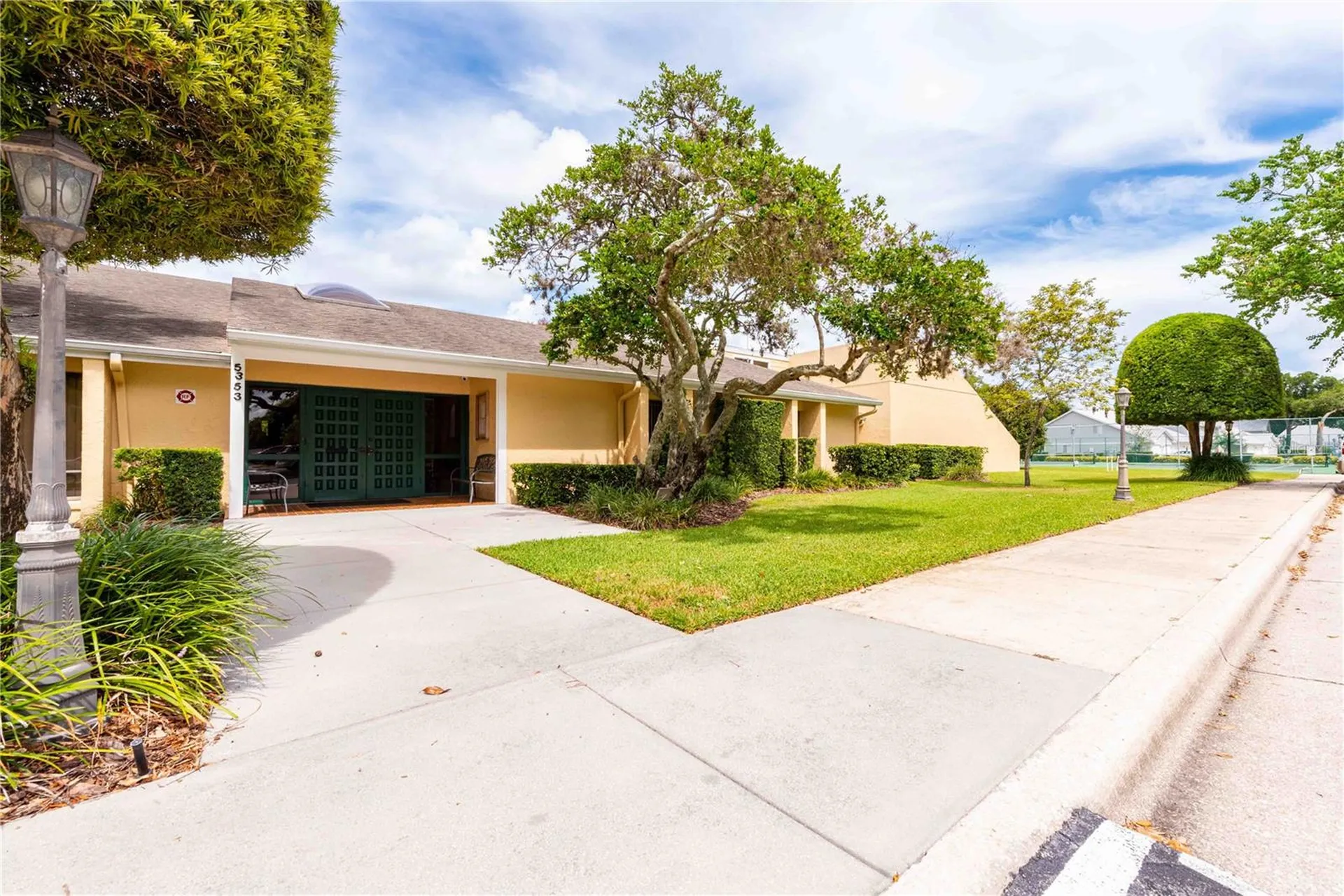 2218 Mcmahon Court Orlando FL 32812