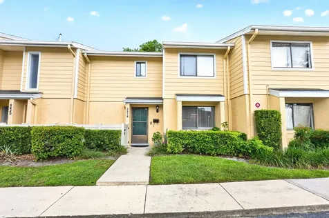 2218 Mcmahon Court Orlando FL 32812