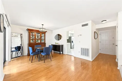 2218 Mcmahon Court Orlando FL 32812
