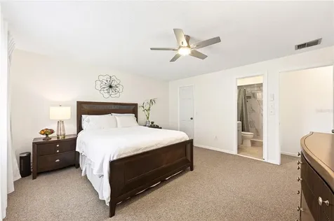 2218 Mcmahon Court Orlando FL 32812