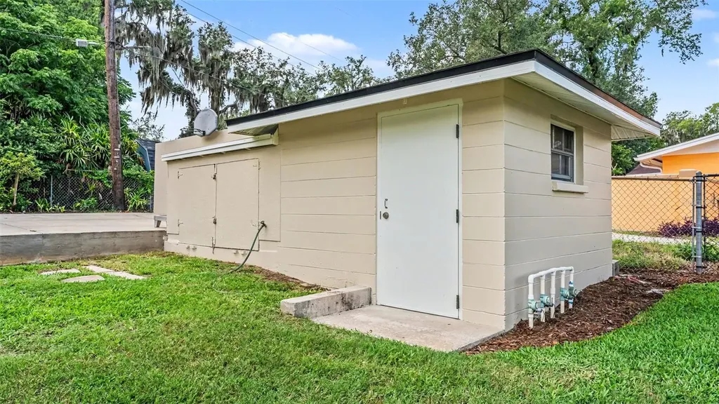 715 Laurel Lane Lakeland FL 33813