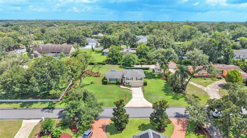 715 Laurel Lane Lakeland FL 33813