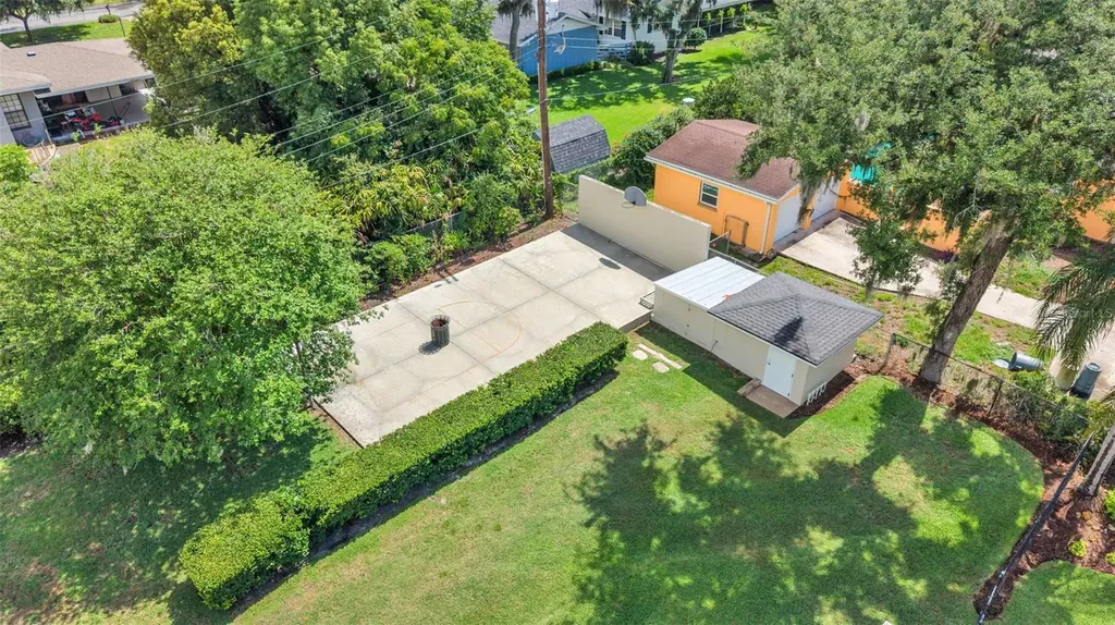 715 Laurel Lane Lakeland FL 33813