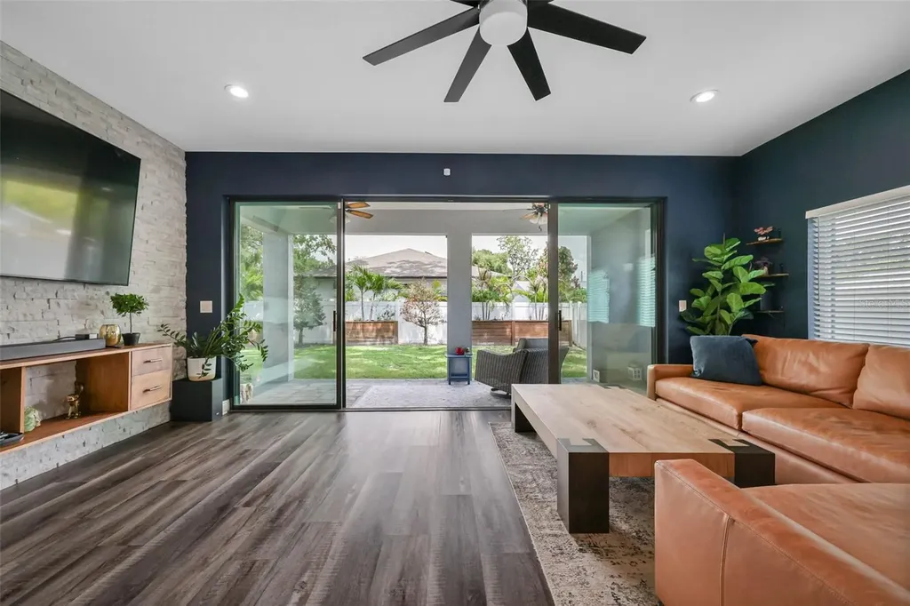 7507 N Dartmouth Avenue Tampa FL 33604