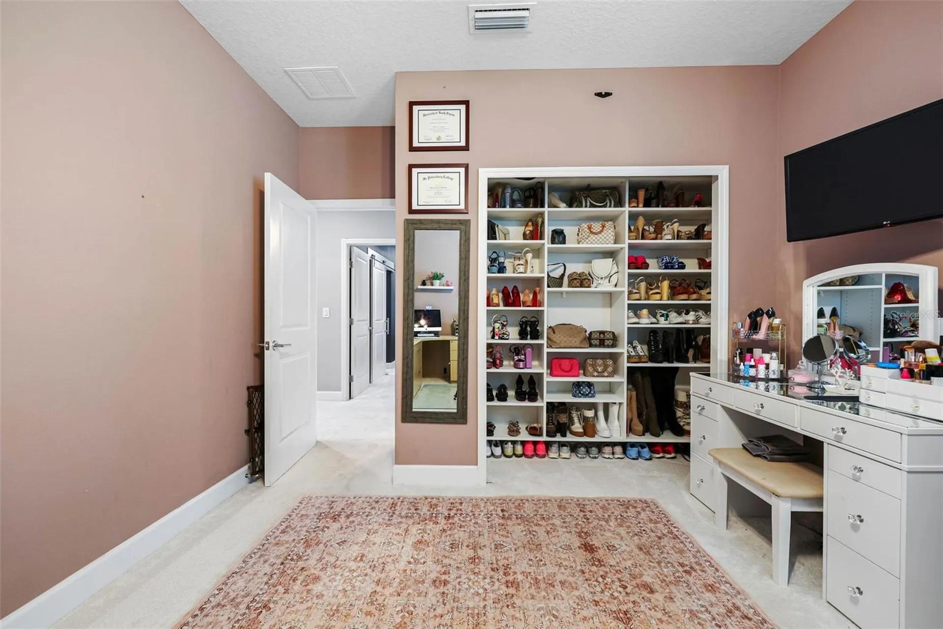 7507 N Dartmouth Avenue Tampa FL 33604