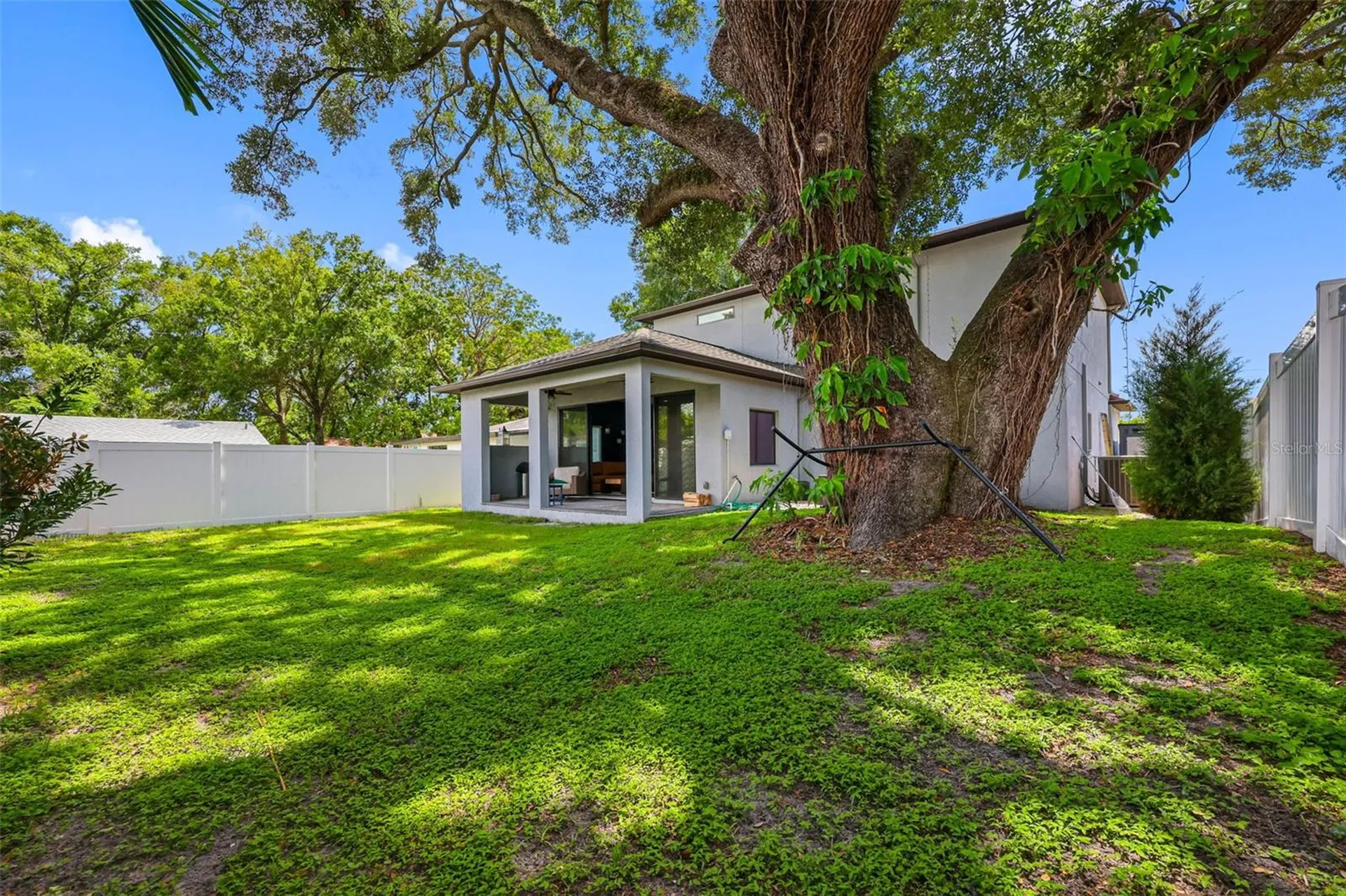7507 N Dartmouth Avenue Tampa FL 33604