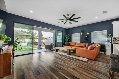 7507 N Dartmouth Avenue Tampa FL 33604