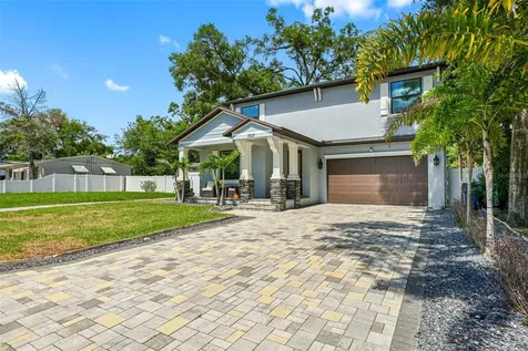 7507 N Dartmouth Avenue Tampa FL 33604