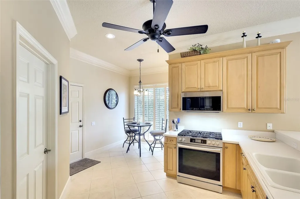 9735 53rd Dr E Bradenton FL 34211