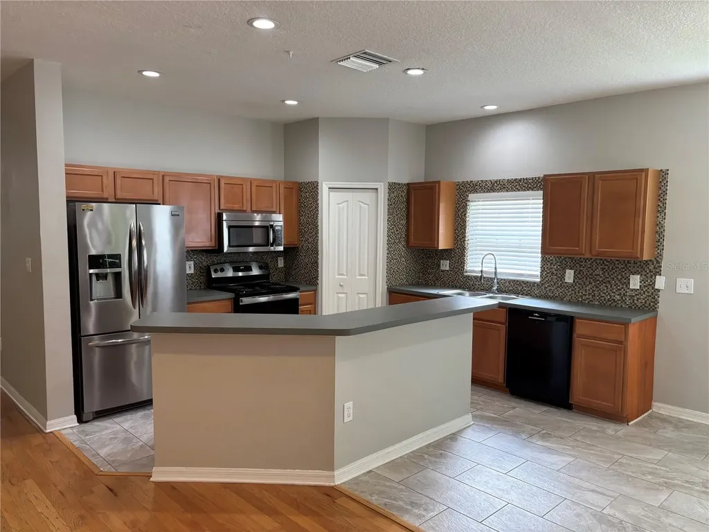 19131 Cypress Reach Lane Tampa FL 33647