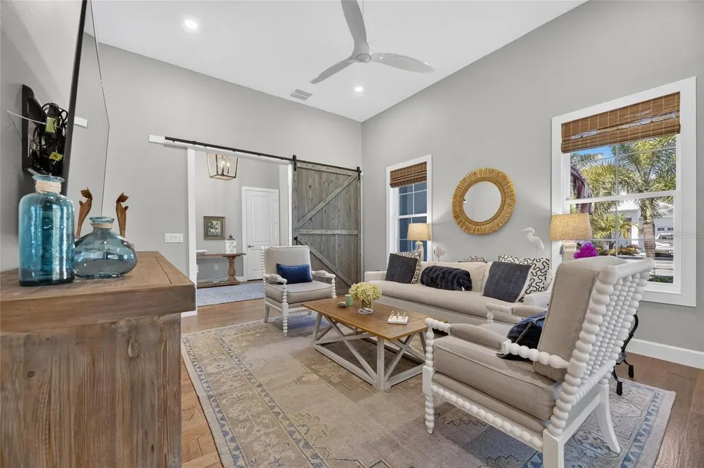 825 Manns Harbor Drive Apollo Beach FL 33572