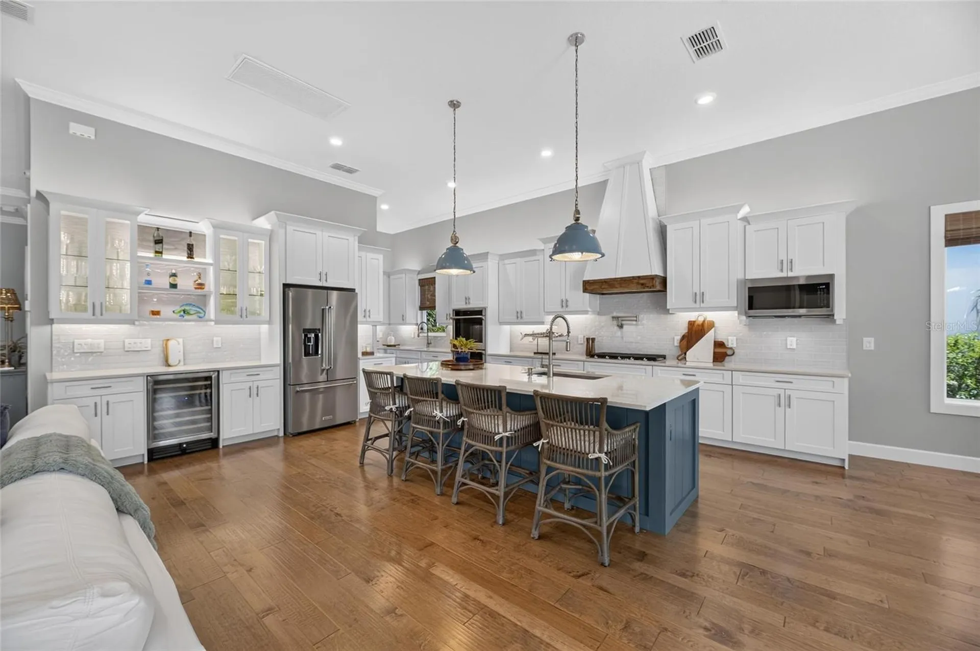 825 Manns Harbor Drive Apollo Beach FL 33572
