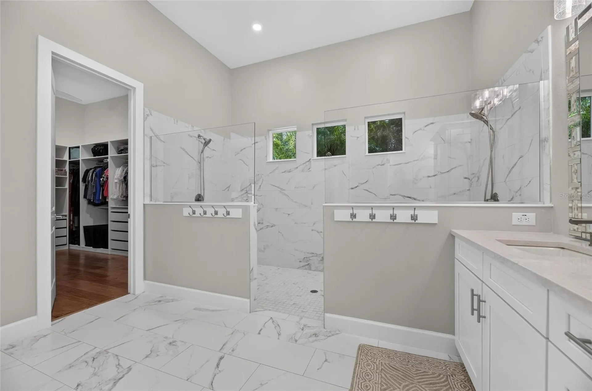825 Manns Harbor Drive Apollo Beach FL 33572