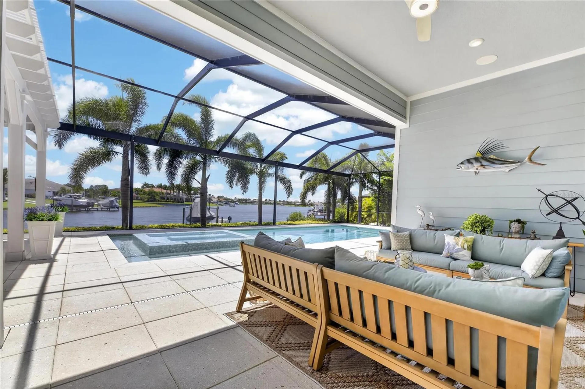 825 Manns Harbor Drive Apollo Beach FL 33572