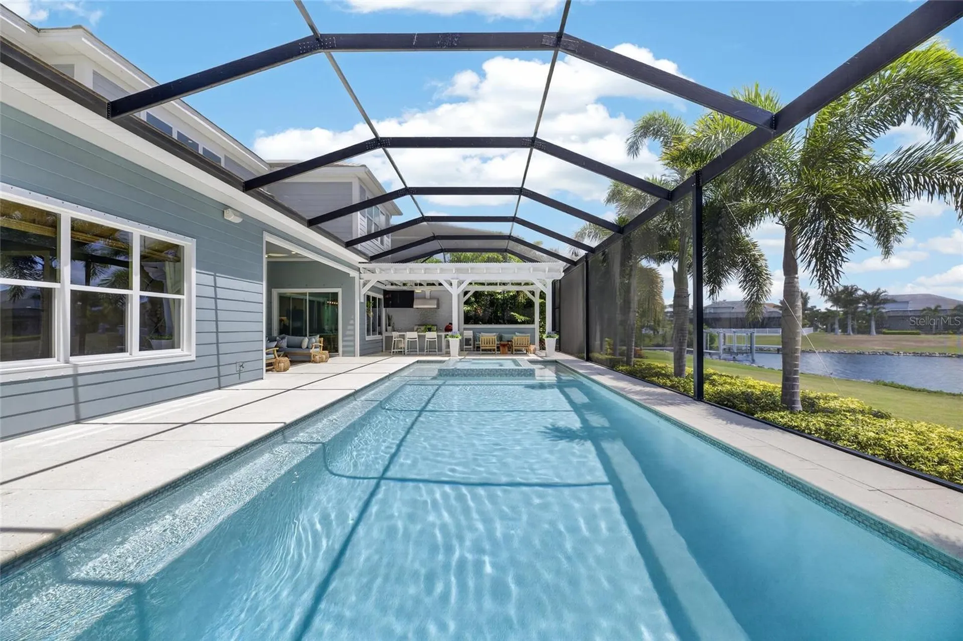 825 Manns Harbor Drive Apollo Beach FL 33572