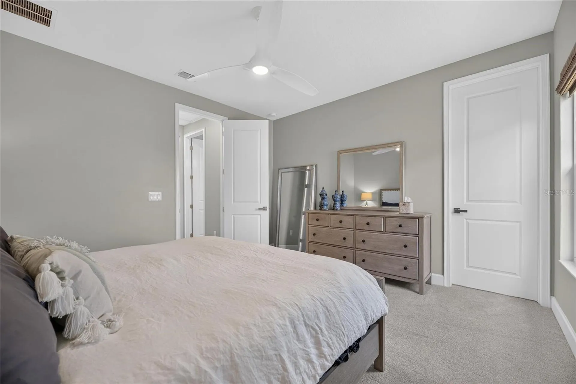 825 Manns Harbor Drive Apollo Beach FL 33572