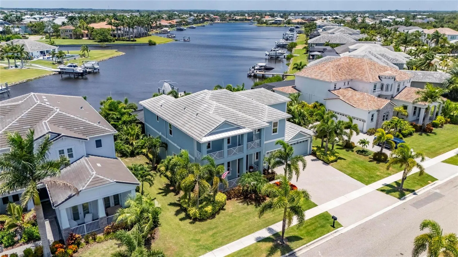 825 Manns Harbor Drive Apollo Beach FL 33572
