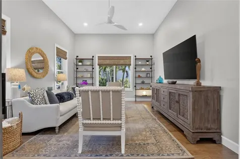 825 Manns Harbor Drive Apollo Beach FL 33572