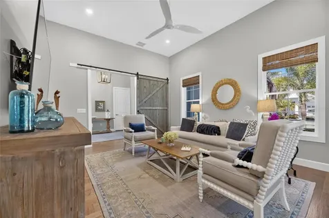 825 Manns Harbor Drive Apollo Beach FL 33572