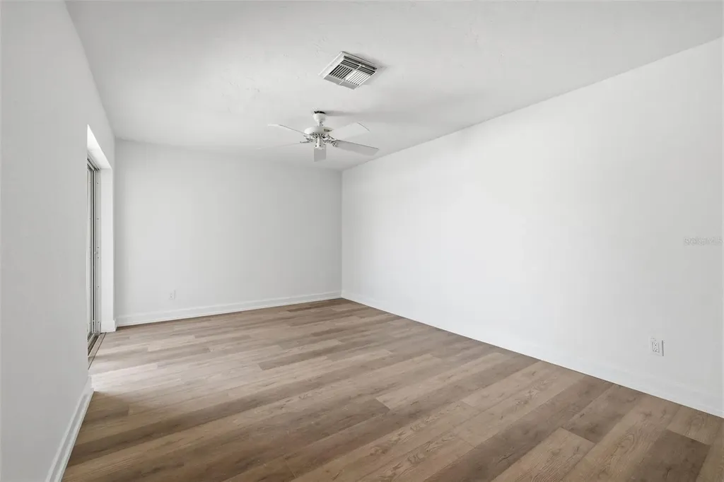 594 Boca Ciega Point Boulevard N St Petersburg FL 33708