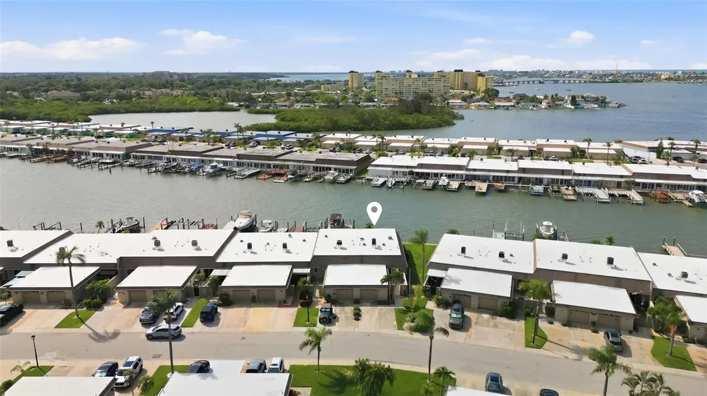594 Boca Ciega Point Boulevard N St Petersburg FL 33708