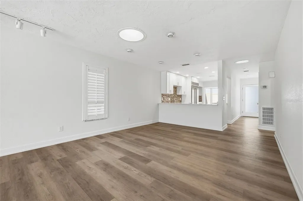 594 Boca Ciega Point Boulevard N St Petersburg FL 33708