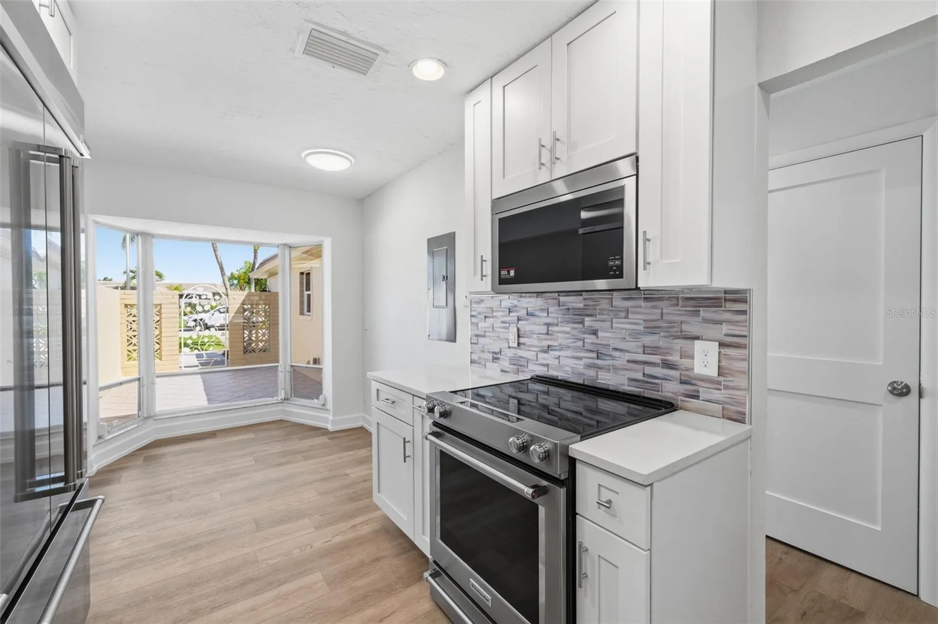 594 Boca Ciega Point Boulevard N St Petersburg FL 33708