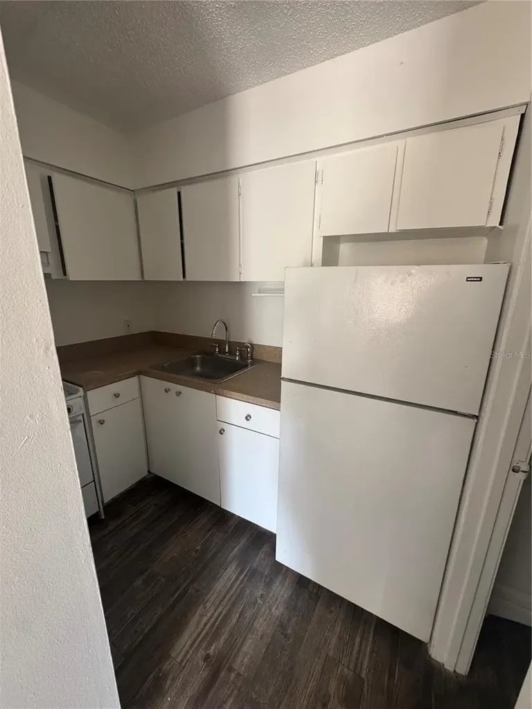 8560 Channelview Circle Tampa FL 33614