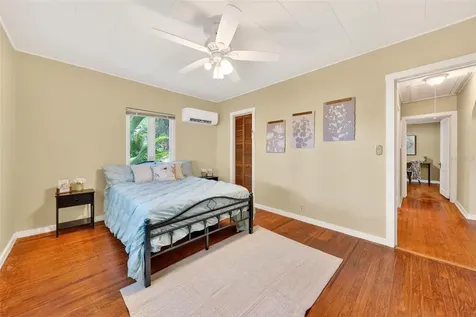 112 N Lake Avenue Leesburg FL 34748