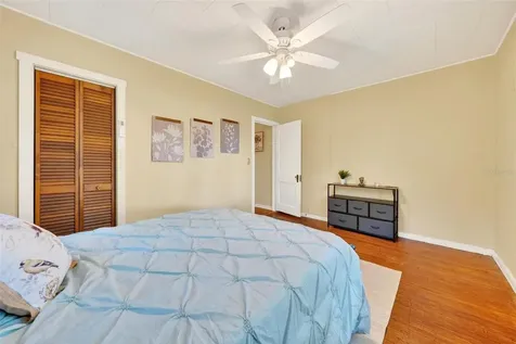 112 N Lake Avenue Leesburg FL 34748
