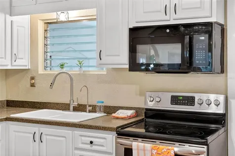 112 N Lake Avenue Leesburg FL 34748