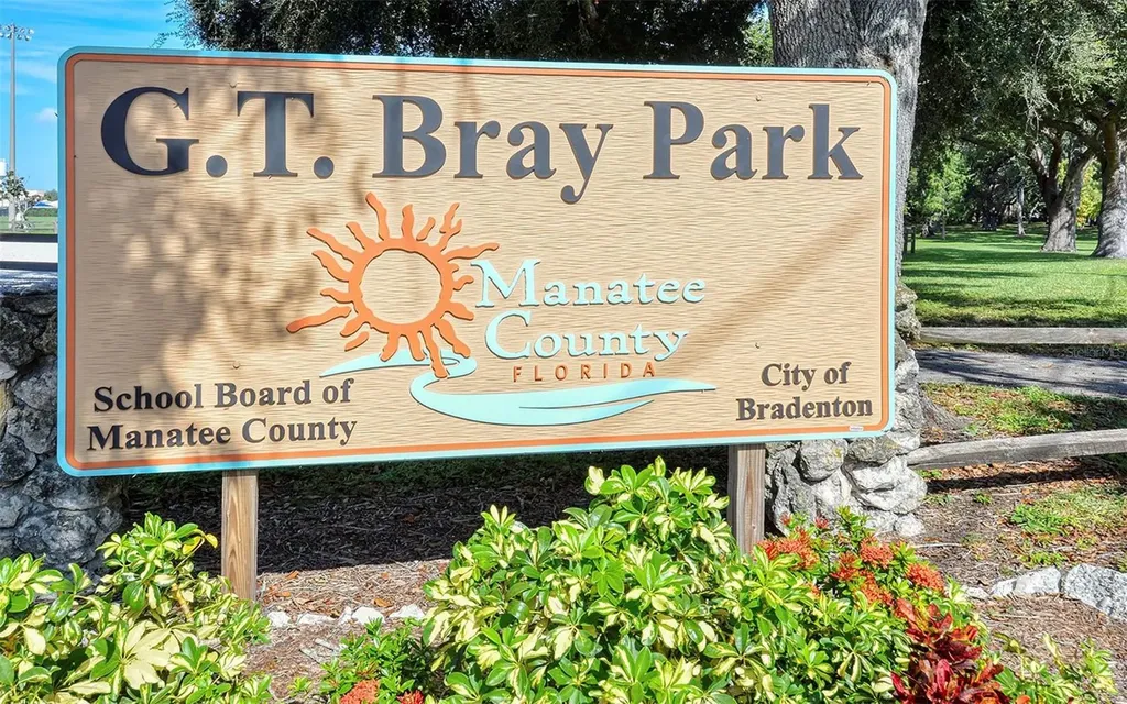 6129 Heritage Lane W Bradenton FL 34209